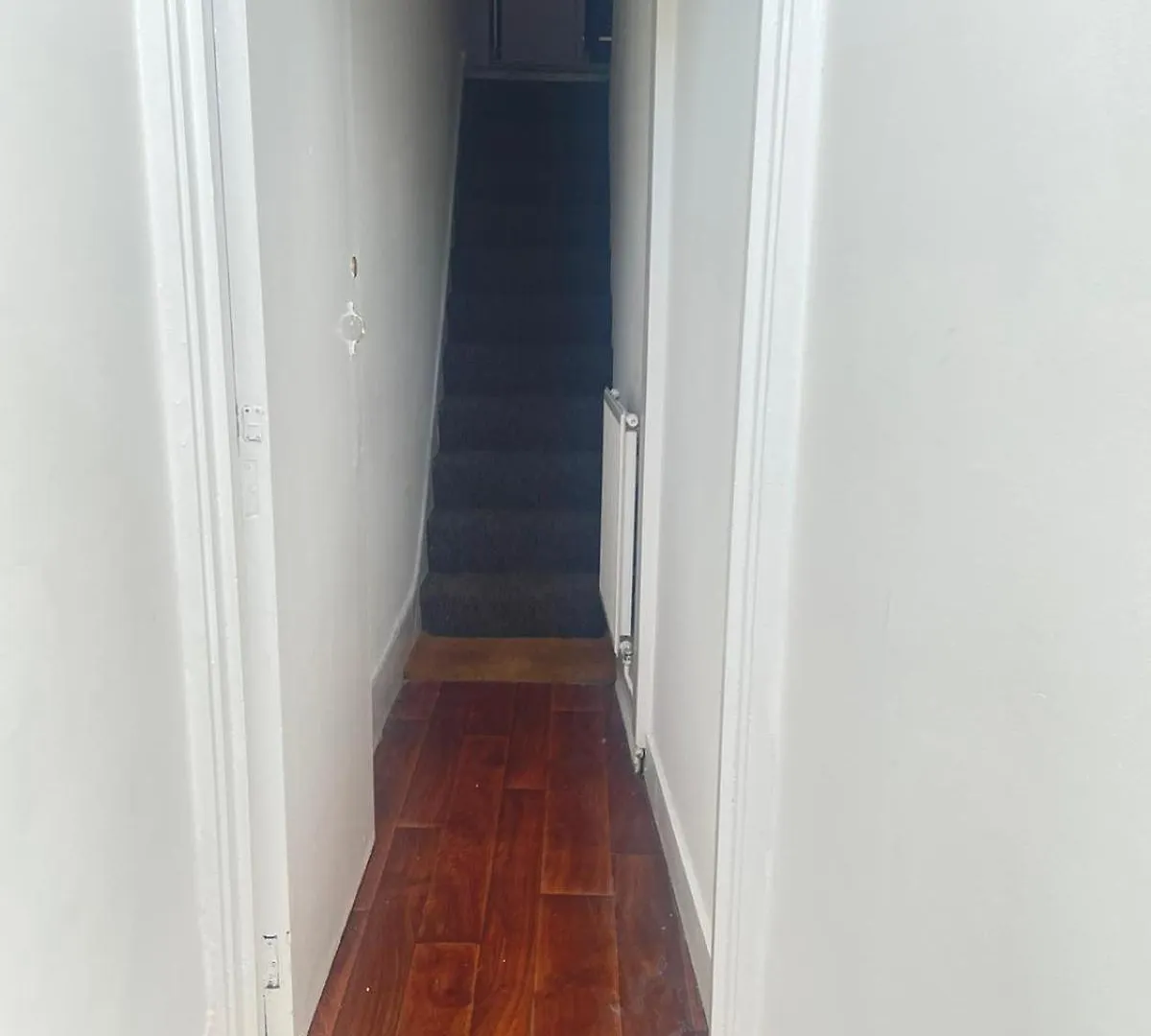 Nunhead Rooms 5Mins Walk To Metro 런던 호스텔